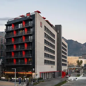 4* Otel Radisson Red V&a Waterfront