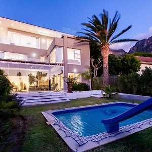 On 1st Crescent Villa