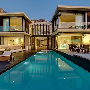 Serenity 18 Ronald Rd Camps Bay Villa